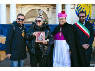 Consegna del Becket d'Oro al dermatologo Giovanni Chiarelli