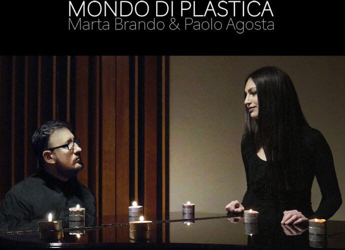 Marta-Brando-&-Paolo-Agosta---MONDO-DI-PLASTICA---copertina-cop