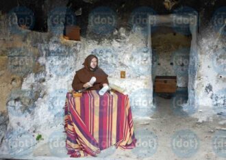 momenti-di-rievocazione-nell'habitat-rupestre-di-Mottola-(2)-1