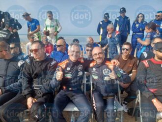 Carcheri-e-Bernacchini-in-posa-per-la-foto-di-gruppo-pre-partenza-in