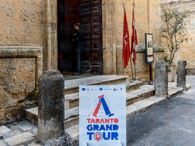 Taranto-Grand-Tour-cop